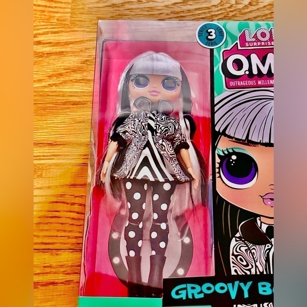 L.O.L Surprise Groovy Babe Series 3​​​​​​​​​​​​​​​​​ - Picture 2 of 3